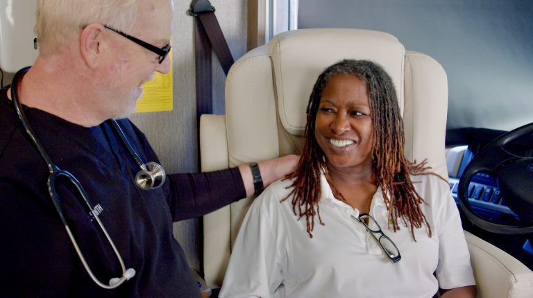 Patient Tonie C with Dr Smith on the Medical RV in Arizona